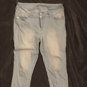 Juniors size 13 like new jeans SO